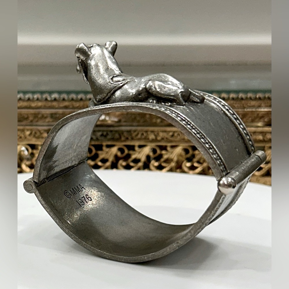 VTG RARE MMA 1976 Pewter Lion Cuff Bracelet - EUC - King Tut - Egyptian Revival - Picture 6 of 17